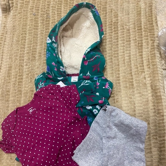 Carter’s 3Pc hoodie fleece jacket, pink onesie , gray leggings 
NWT - Picture 1 of 7